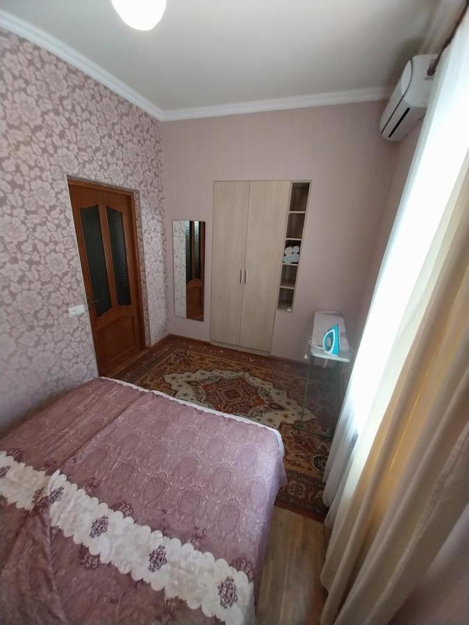 Like Home Guesthouse & Tours เยเรวาน ภายนอก รูปภาพ