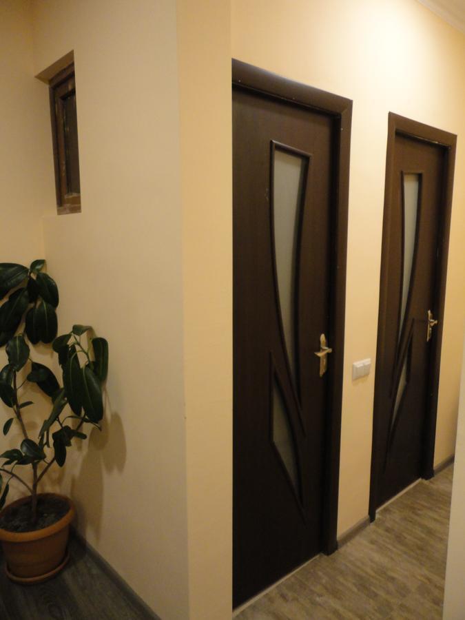 Like Home Guesthouse & Tours เยเรวาน ภายนอก รูปภาพ